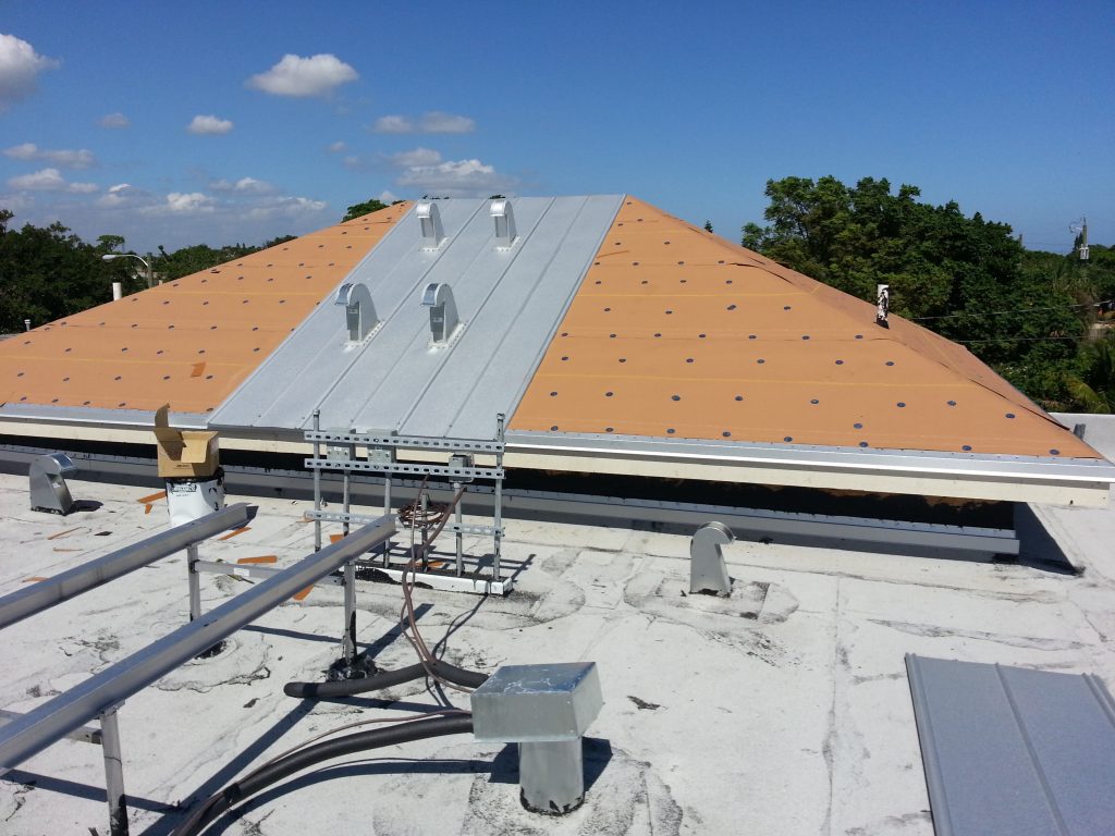 Metal Roofing Panels Installation